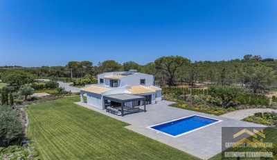 Villa For Sale in Almancil, Portugal