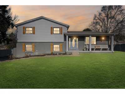 Home For Sale in Hermitage, Tennessee