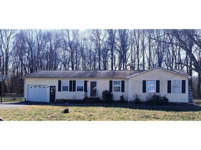 Home For Sale in Tullahoma, Tennessee