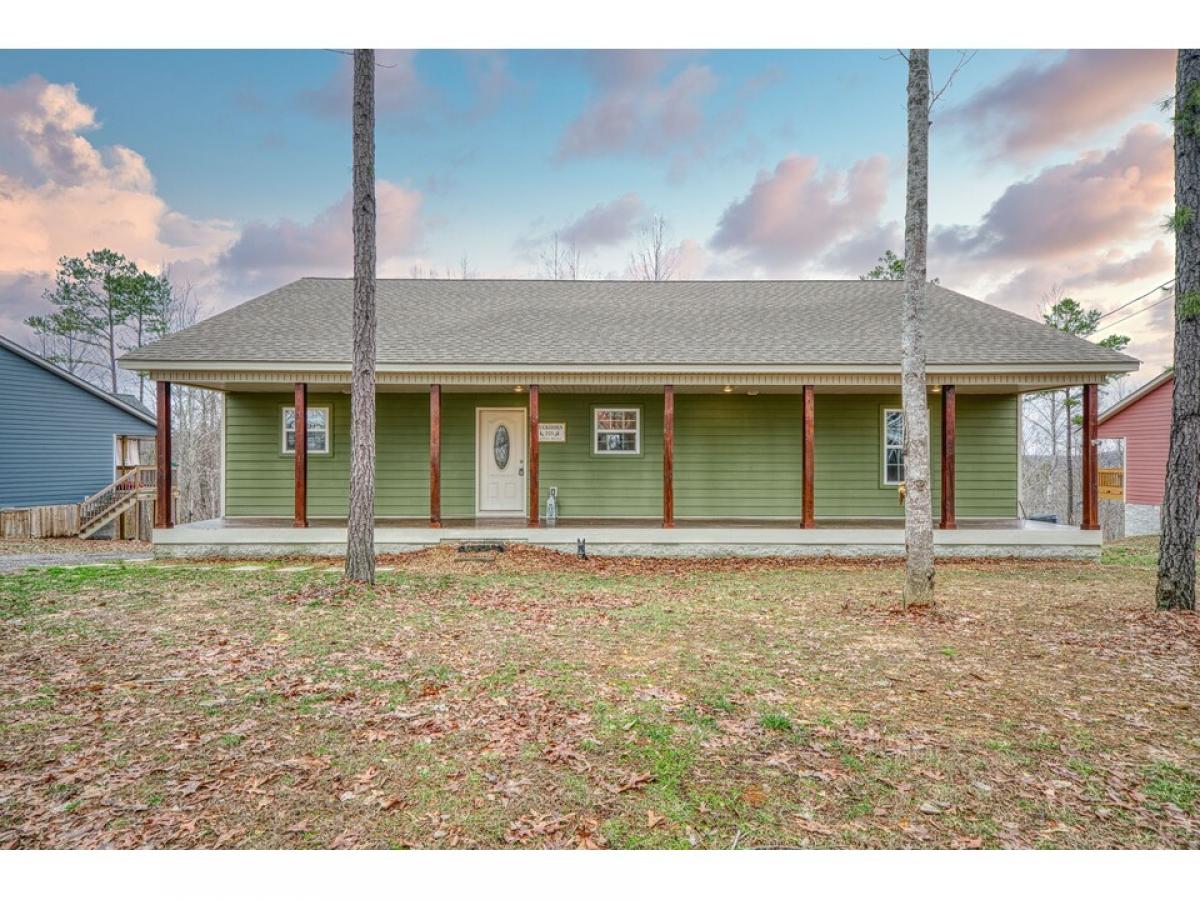 Picture of Home For Sale in Smithville, Tennessee, United States