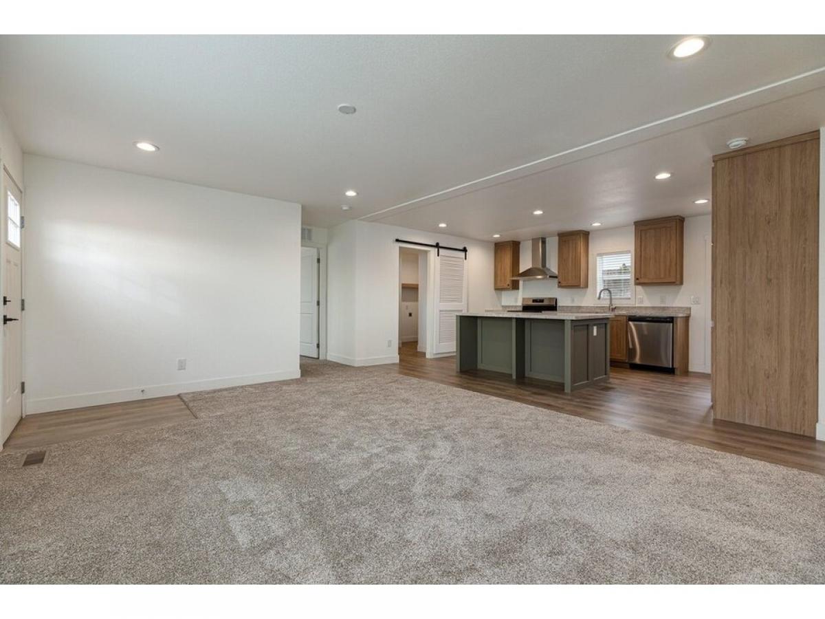 Picture of Home For Sale in Kanab, Utah, United States