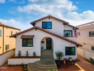 Home For Sale in Oxnard, California