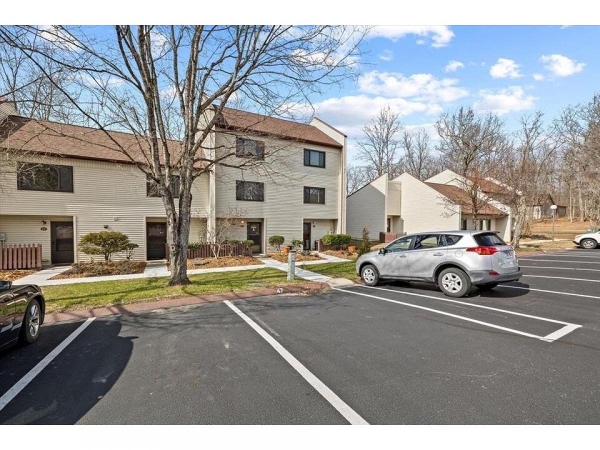 Picture of Home For Sale in Fairfield Glade, Tennessee, United States