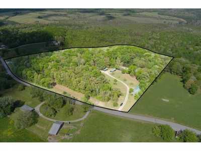 Home For Sale in Spencer, Tennessee