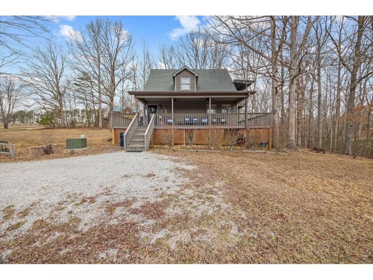 Picture of Home For Sale in Spencer, Tennessee, United States