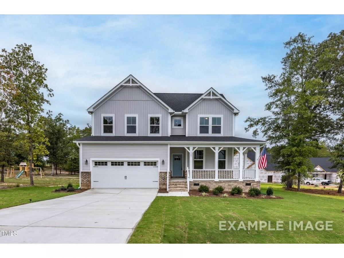 Picture of Home For Sale in Angier, North Carolina, United States