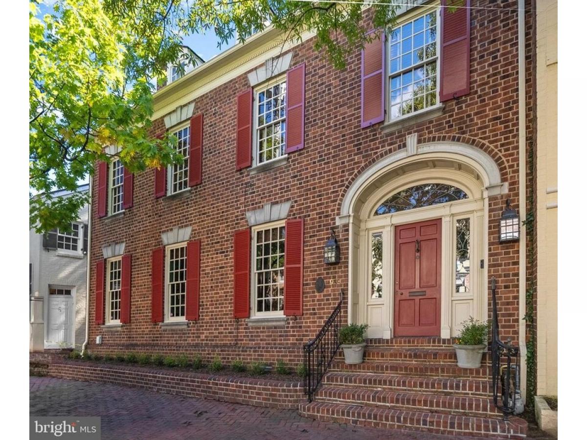 Picture of Home For Sale in Alexandria, Virginia, United States