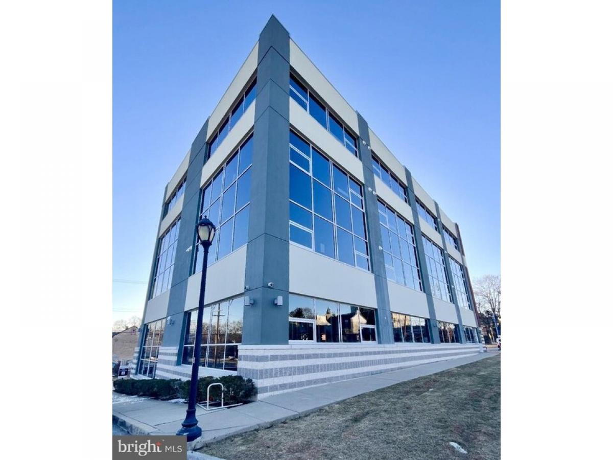 Picture of Home For Sale in Phoenixville, Pennsylvania, United States