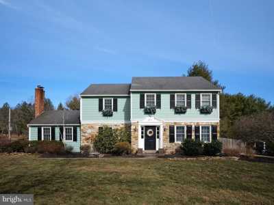 Home For Sale in Furlong, Pennsylvania