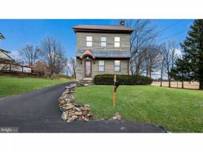 Home For Sale in Perkasie, Pennsylvania