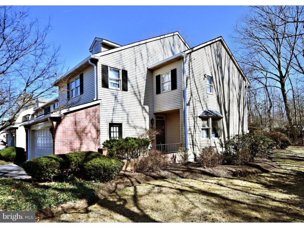 Picture of Home For Sale in Yardley, Pennsylvania, United States