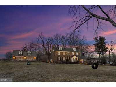 Home For Sale in Furlong, Pennsylvania