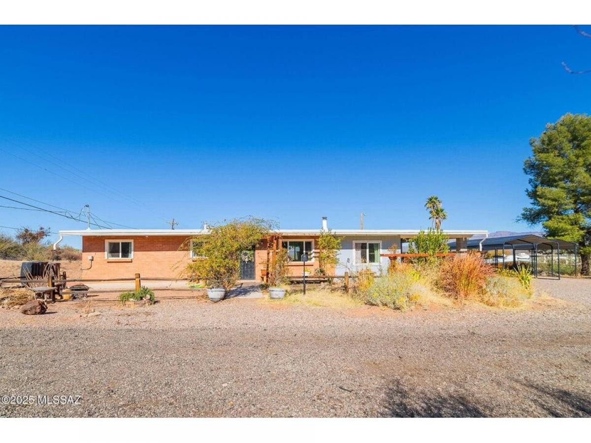 Picture of Home For Sale in Mammoth, Arizona, United States