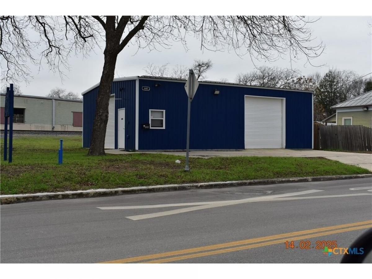 Picture of Home For Sale in New Braunfels, Texas, United States