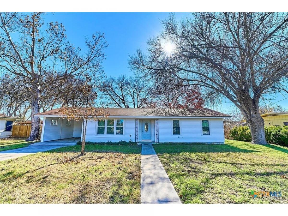 Picture of Home For Sale in San Marcos, Texas, United States