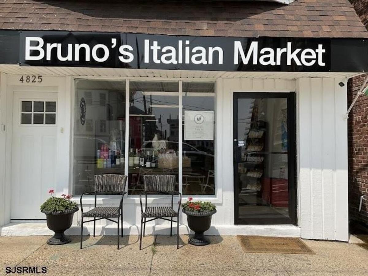 Picture of Home For Sale in Ventnor, New Jersey, United States