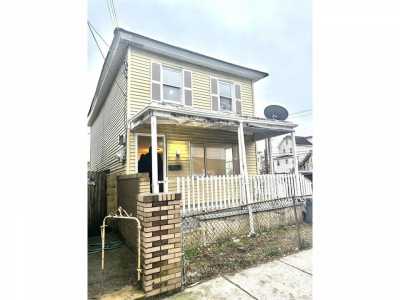 Home For Sale in Atlantic City, New Jersey