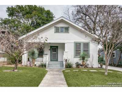 Home For Sale in Alamo Heights, Texas