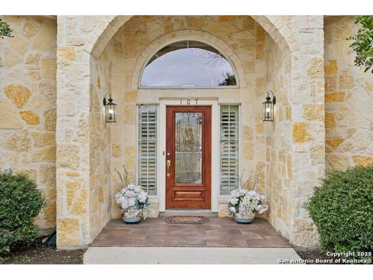 Picture of Home For Sale in Boerne, Texas, United States