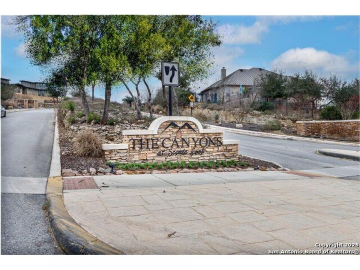 Picture of Residential Land For Sale in San Antonio, Texas, United States