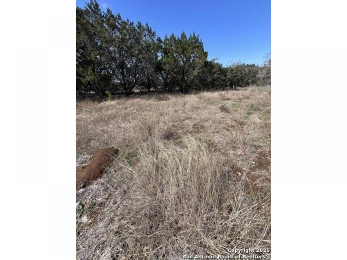 Picture of Residential Land For Sale in Boerne, Texas, United States
