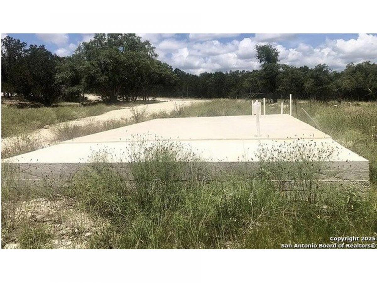 Picture of Residential Land For Sale in Boerne, Texas, United States