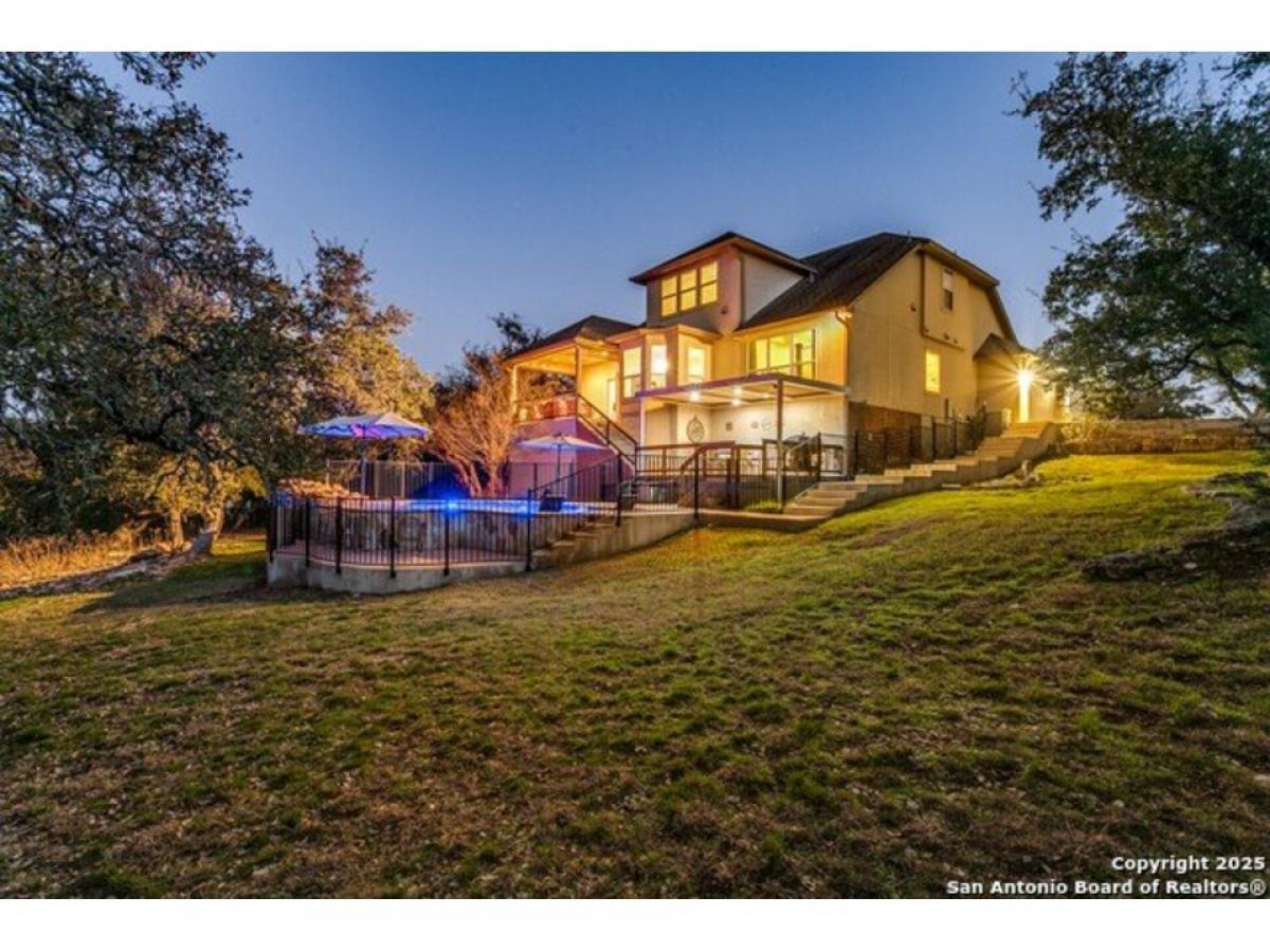 Picture of Home For Sale in Canyon Lake, Texas, United States