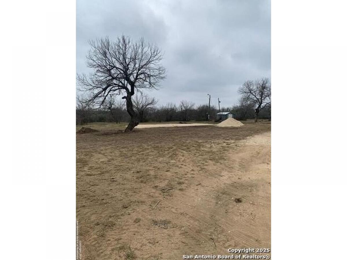 Picture of Residential Land For Sale in Castroville, Texas, United States