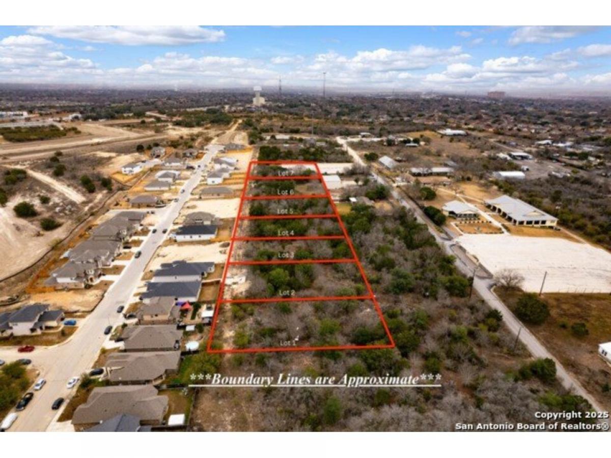 Picture of Residential Land For Sale in San Antonio, Texas, United States