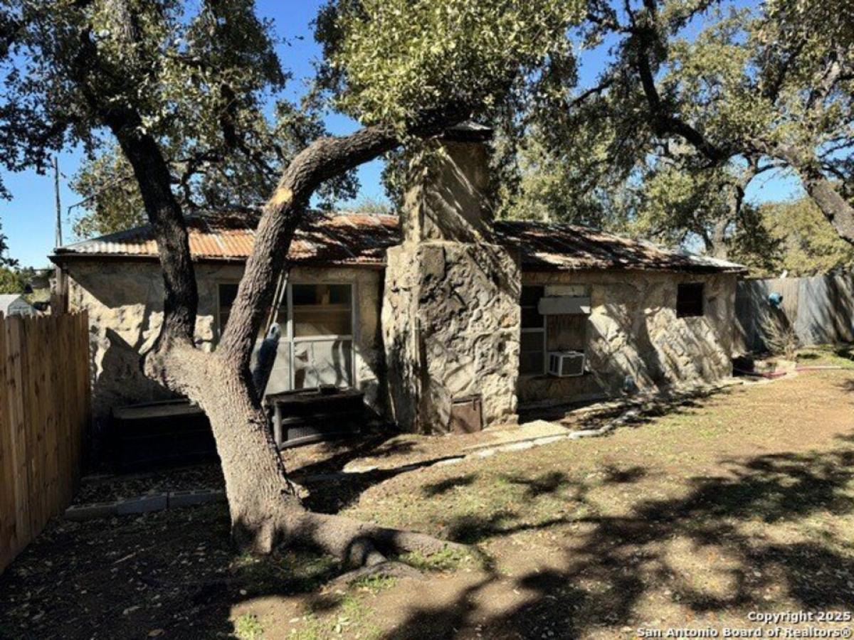 Picture of Home For Sale in Canyon Lake, Texas, United States