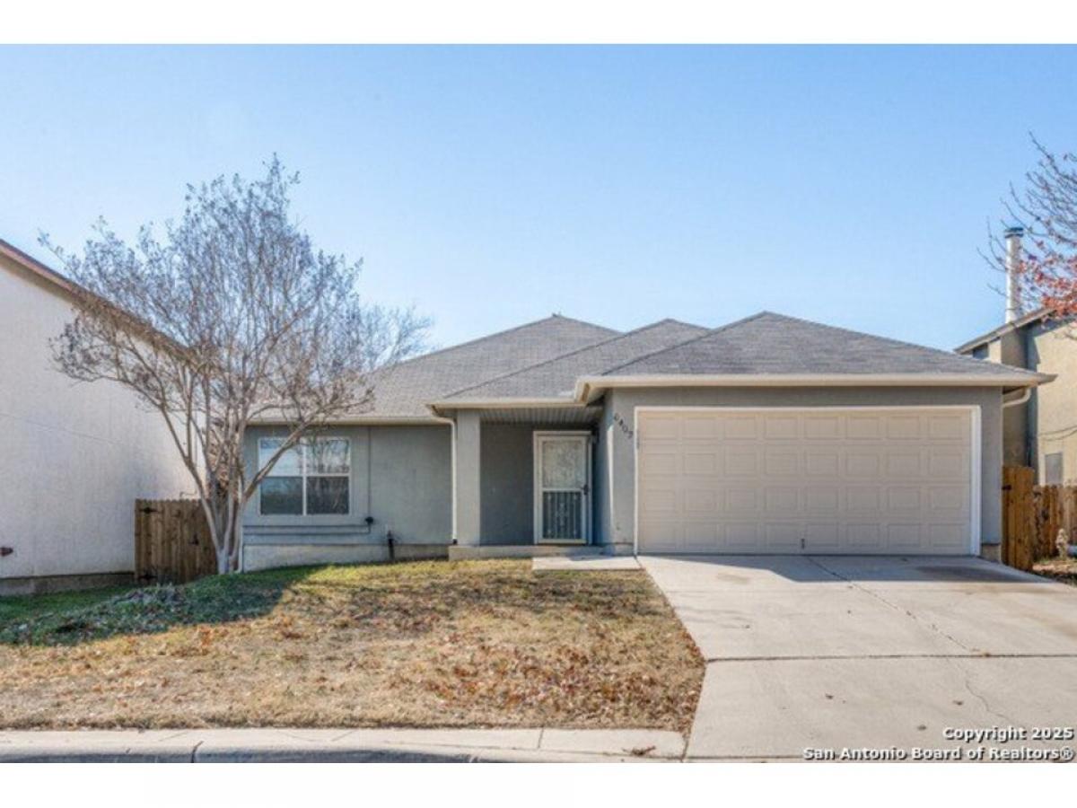 Picture of Home For Sale in Converse, Texas, United States