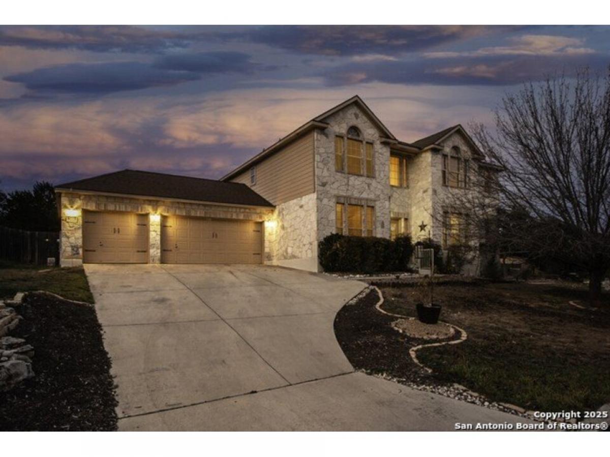 Picture of Home For Sale in Helotes, Texas, United States