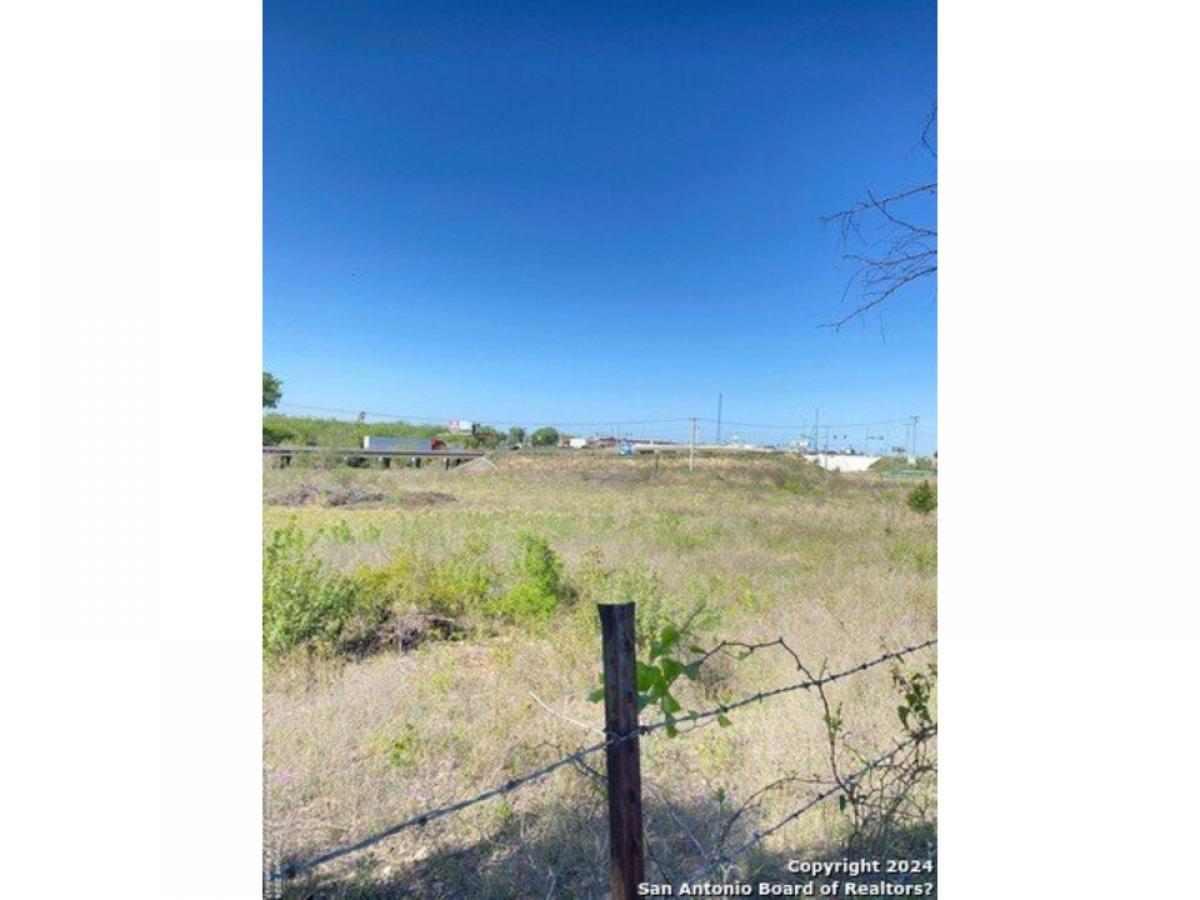 Picture of Home For Sale in New Braunfels, Texas, United States