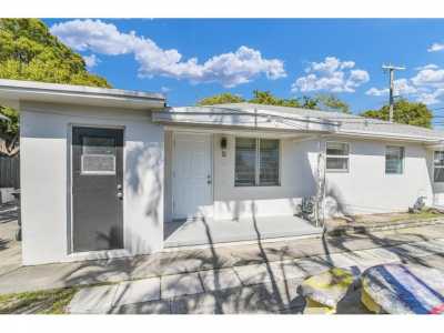 Home For Rent in Lake Worth Beach, Florida