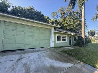 Home For Rent in Lake Worth, Florida