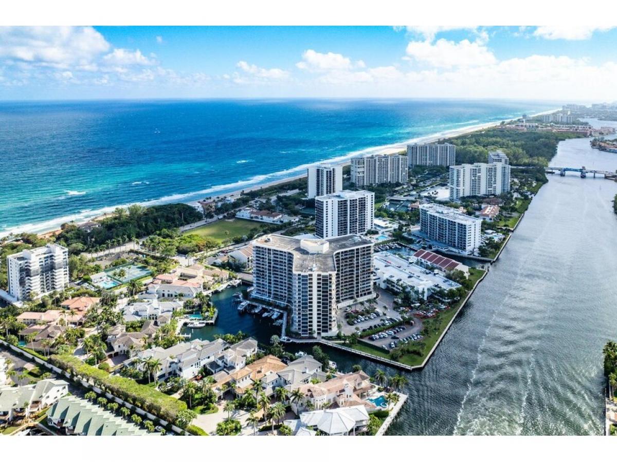 Picture of Home For Sale in Highland Beach, Florida, United States
