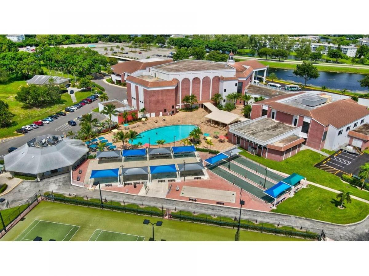 Picture of Home For Sale in Deerfield Beach, Florida, United States