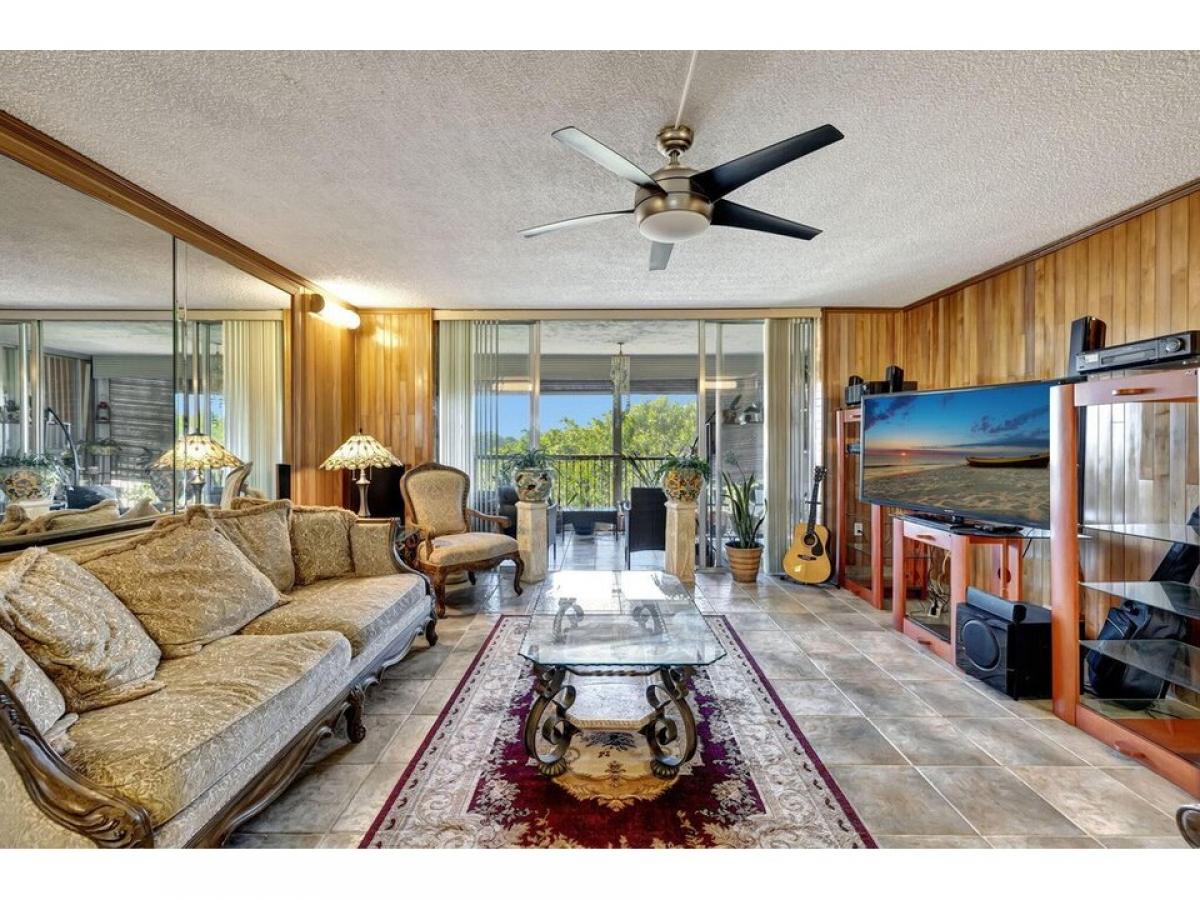 Picture of Home For Sale in Lauderhill, Florida, United States
