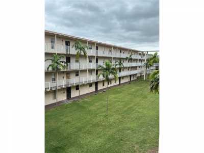 Home For Sale in Lauderhill, Florida