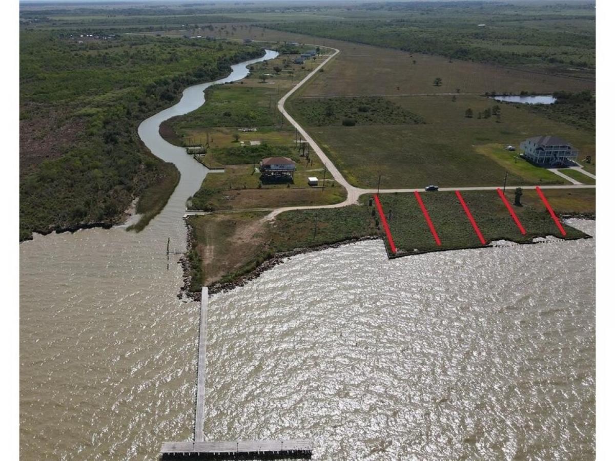 Picture of Residential Land For Sale in Anahuac, Texas, United States