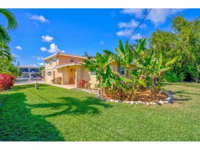 Home For Sale in Big Pine, Florida