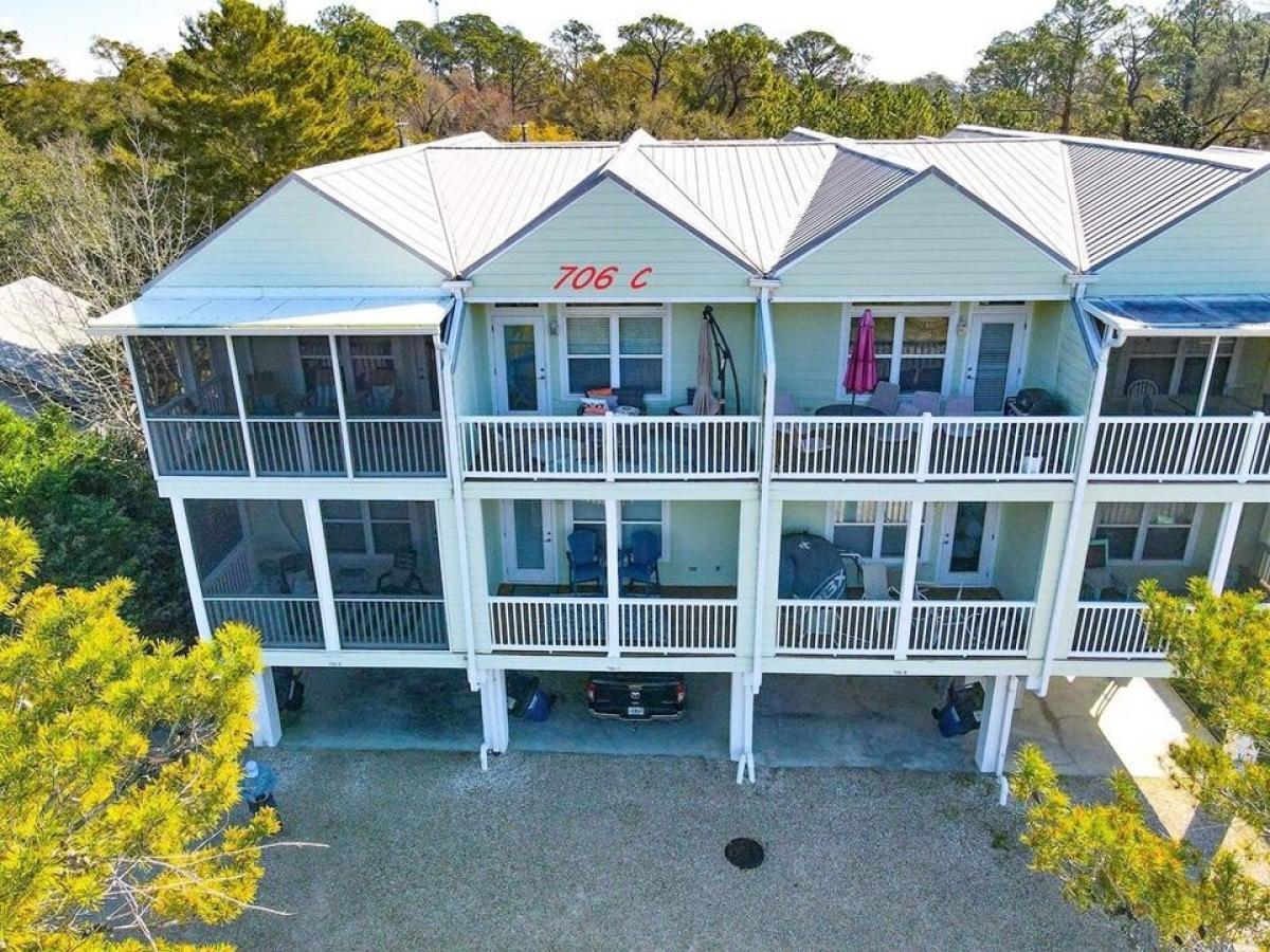 Picture of Home For Sale in Carrabelle, Florida, United States