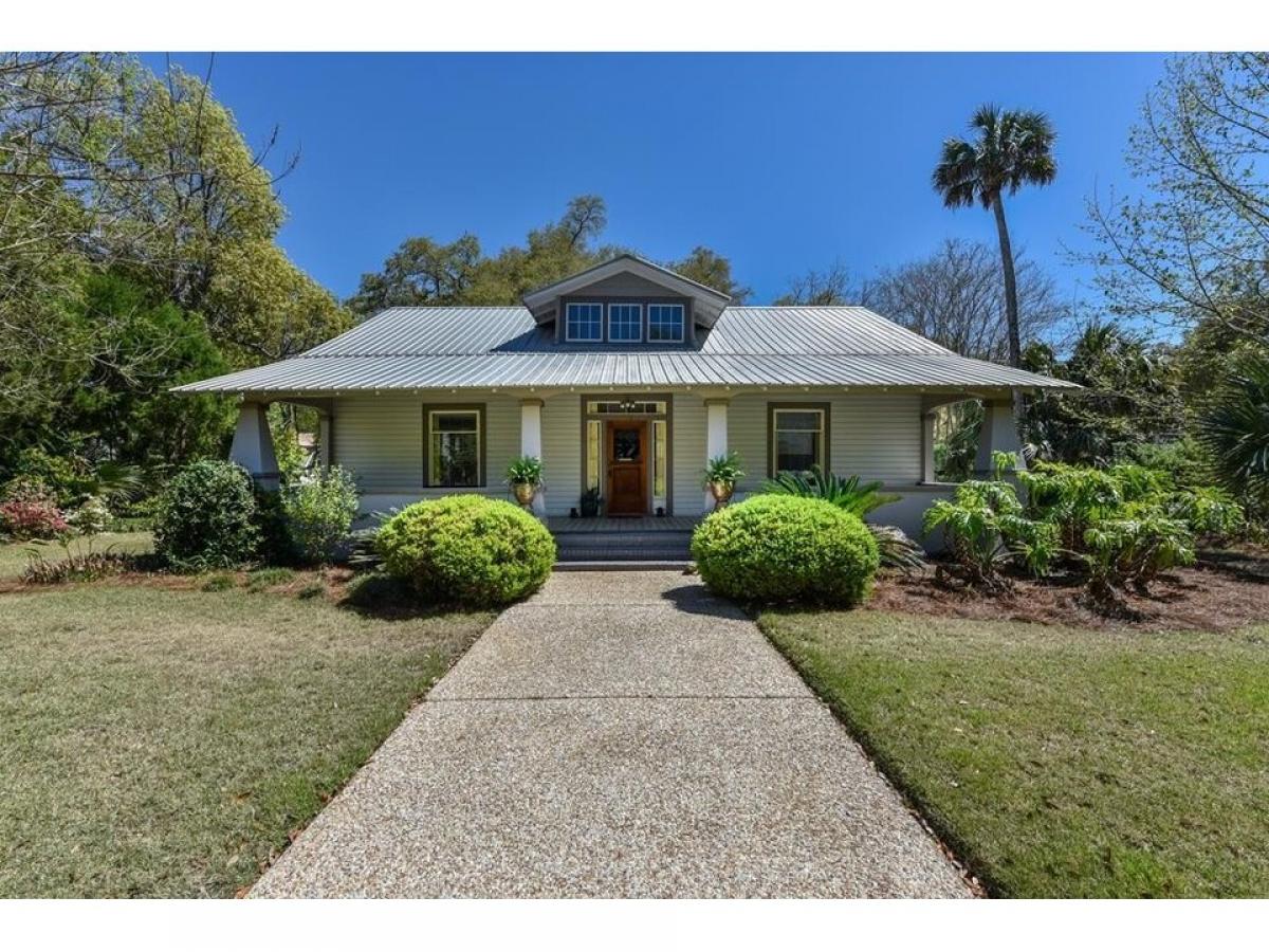 Picture of Home For Sale in Apalachicola, Florida, United States