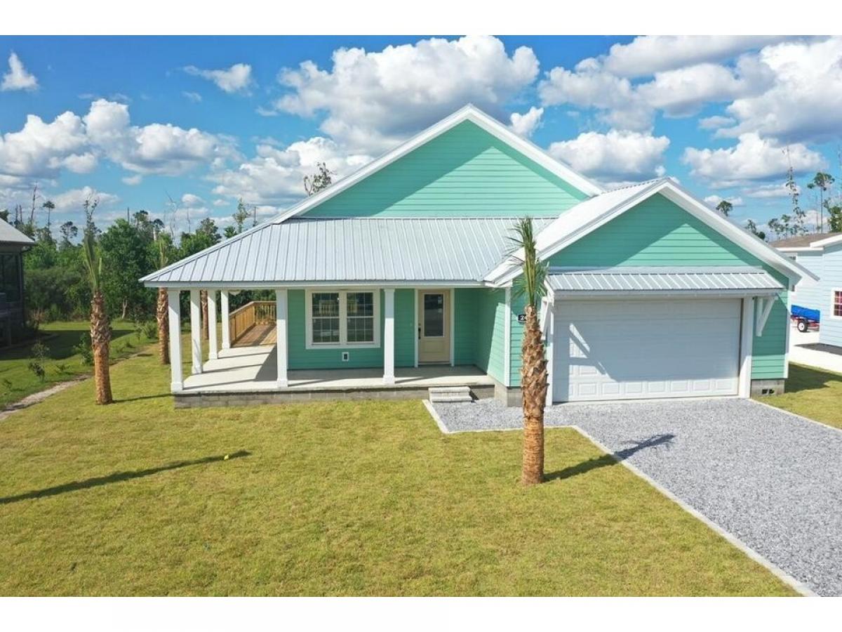 Picture of Home For Sale in Mexico Beach, Florida, United States