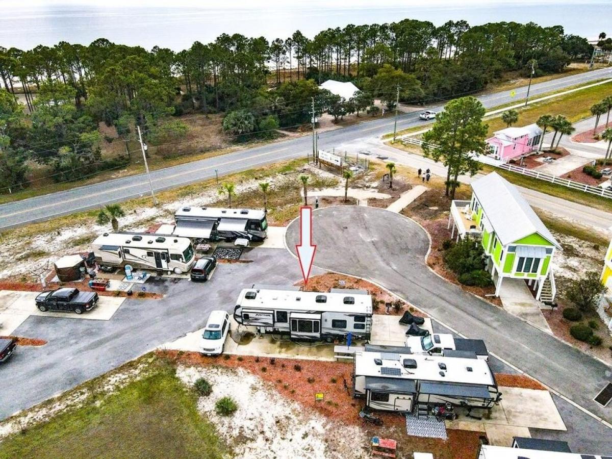 Picture of Residential Land For Sale in Carrabelle, Florida, United States