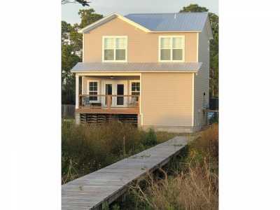 Home For Sale in Carrabelle, Florida