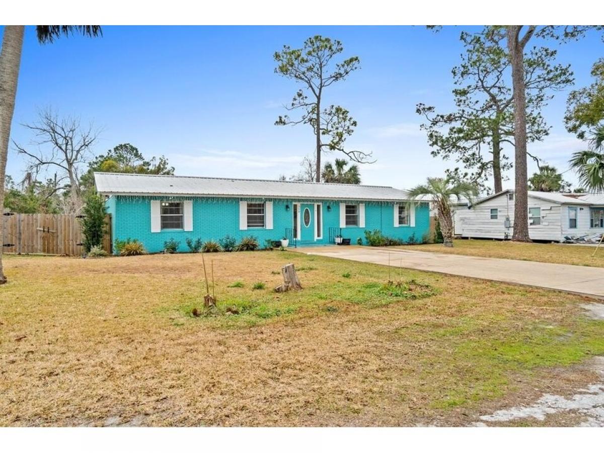 Picture of Home For Sale in Port Saint Joe, Florida, United States