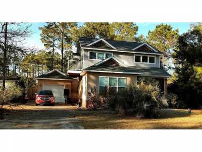Home For Sale in Carrabelle, Florida