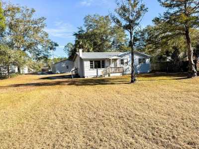 Home For Sale in Carrabelle, Florida