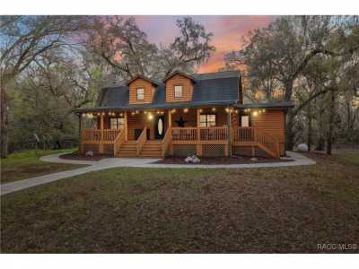 Home For Sale in Floral City, Florida